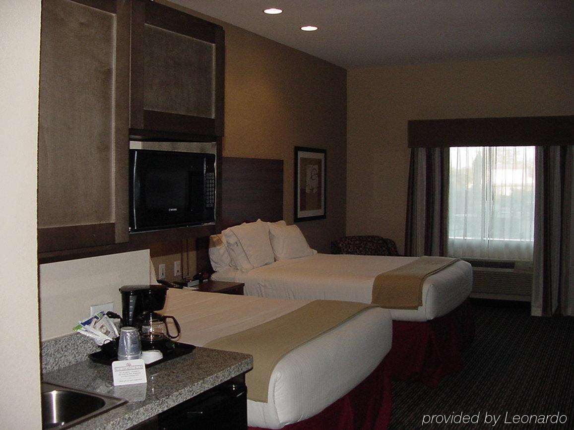 Holiday Inn Express & Suites Fredericksburg By Ihg Quarto foto