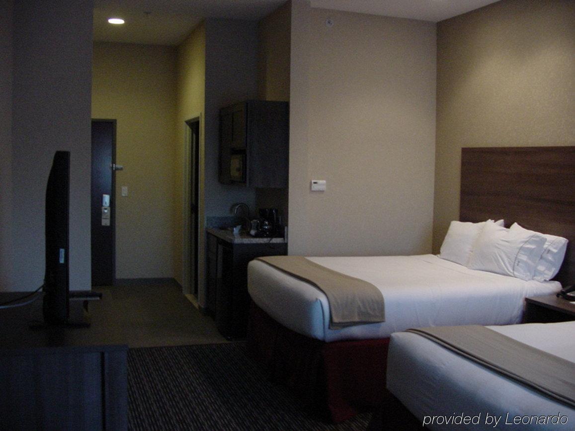 Holiday Inn Express & Suites Fredericksburg By Ihg Quarto foto